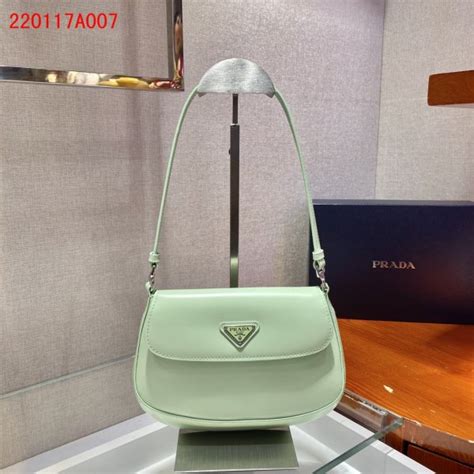 imitazioni borse prada